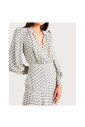 chemise-robe-asymetrique-en-georgette-avec-imprime-logo