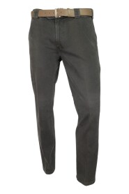 Ma il coraggio dei pantaloni. Oslo 2-5576 / 38