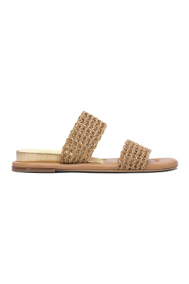gold-sandals-elevate-style-comfortably