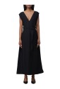 elegante-robe-trapeze-noire-a-col-v