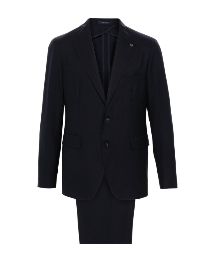 single-breasted-suit
