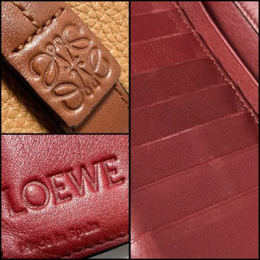 Loewe Pre-owned Leather wallets Beige Dames