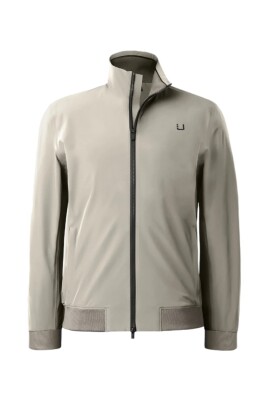 beige-windbreaker-jacket