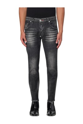 stylish-distressed-denim-jeans