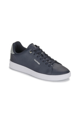 casual-sneakers-for-men-and-women