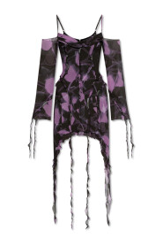 All'interno di un vestito della collezione Dark Echo