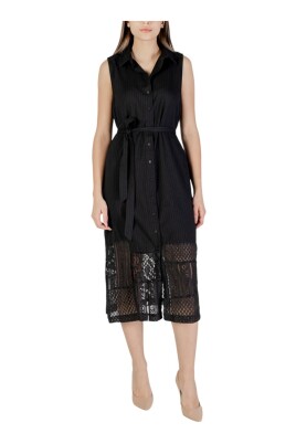 black-lace-hem-midi-shirt-dress