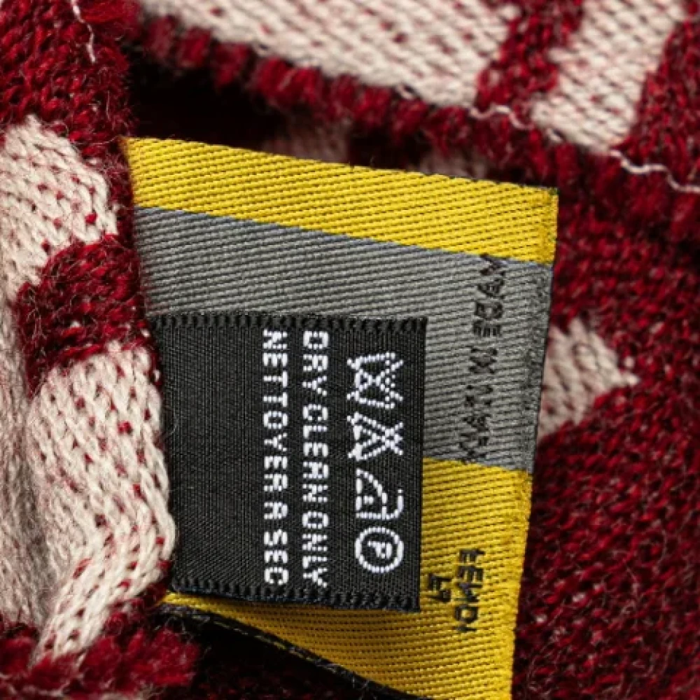 Fendi Vintage Pre-owned Wool scarves Red Dames