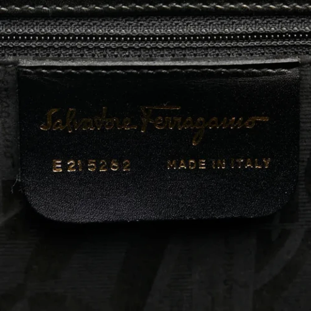 Salvatore Ferragamo Pre-owned Fabric handbags Black Dames