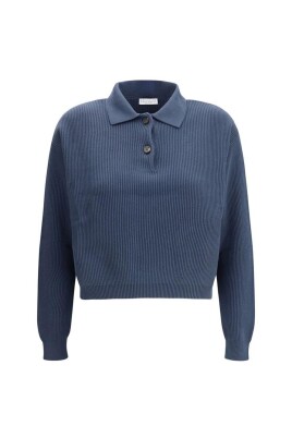 classic-collar-knit-sweater