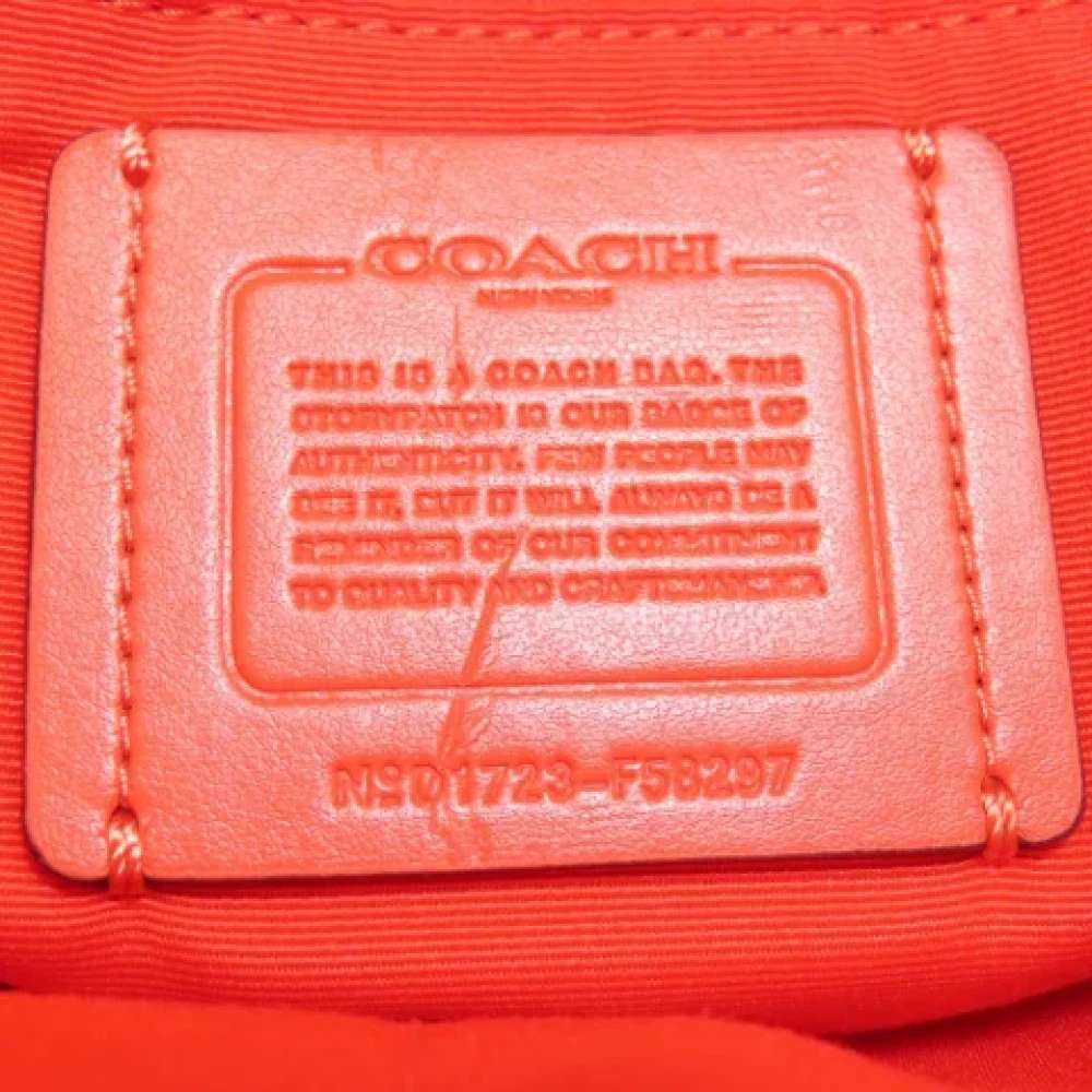 Coach Pre-owned Plastic shoulder-bags Brown Dames