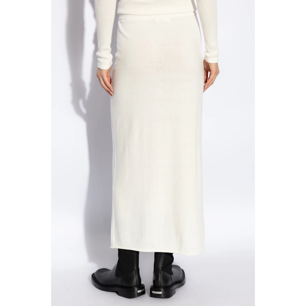 Lisa Yang Rok Charlotta White Dames