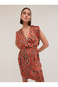 robe-courte-cache-coeur-en-satin-imprime