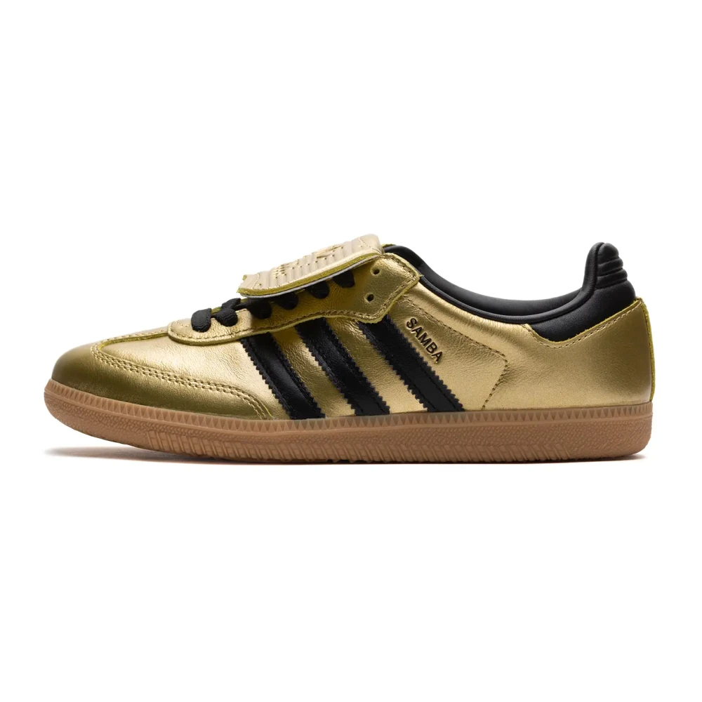 Adidas Women's Yellow Skateboarding, 5 Uk, Gold Metallic Core Black Trainers