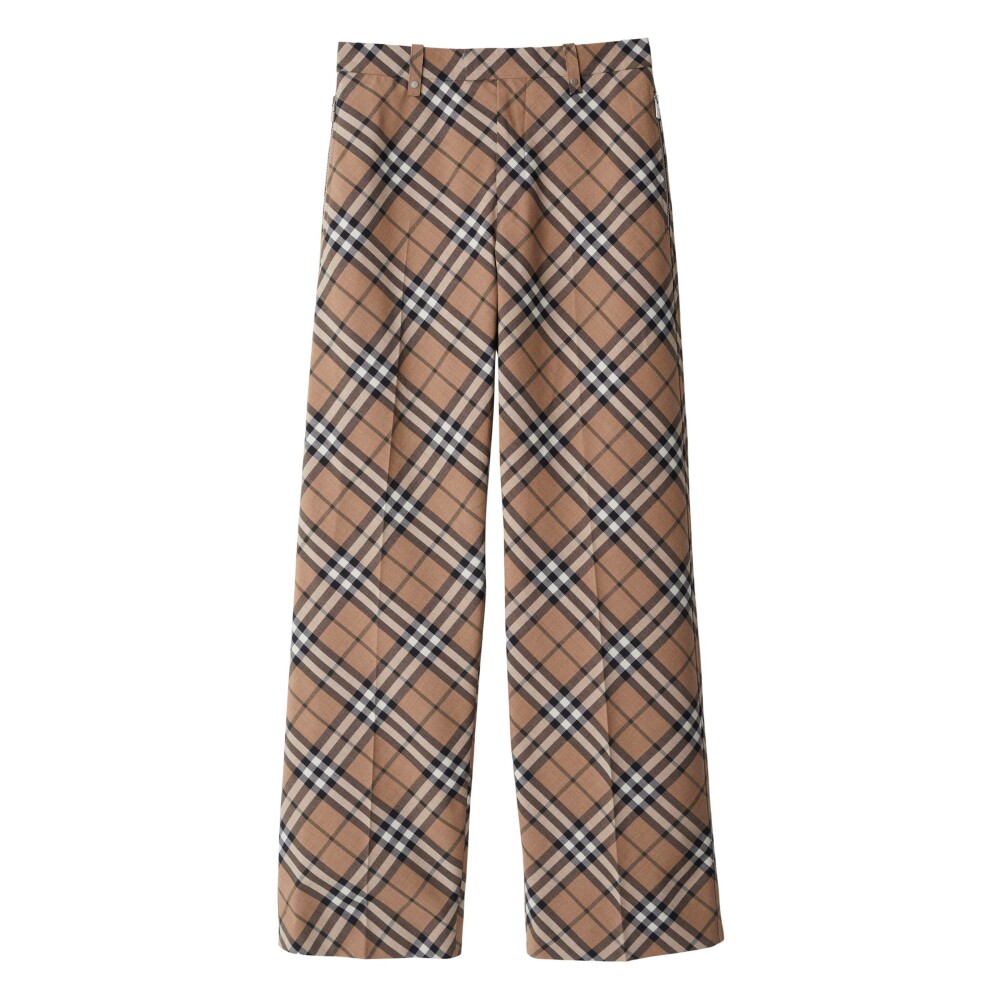 Burberry Trousers • Shop Trousers from Burberry online at Miinto Burberry Trousers • Shop Trousers from Burberry online at Miinto
