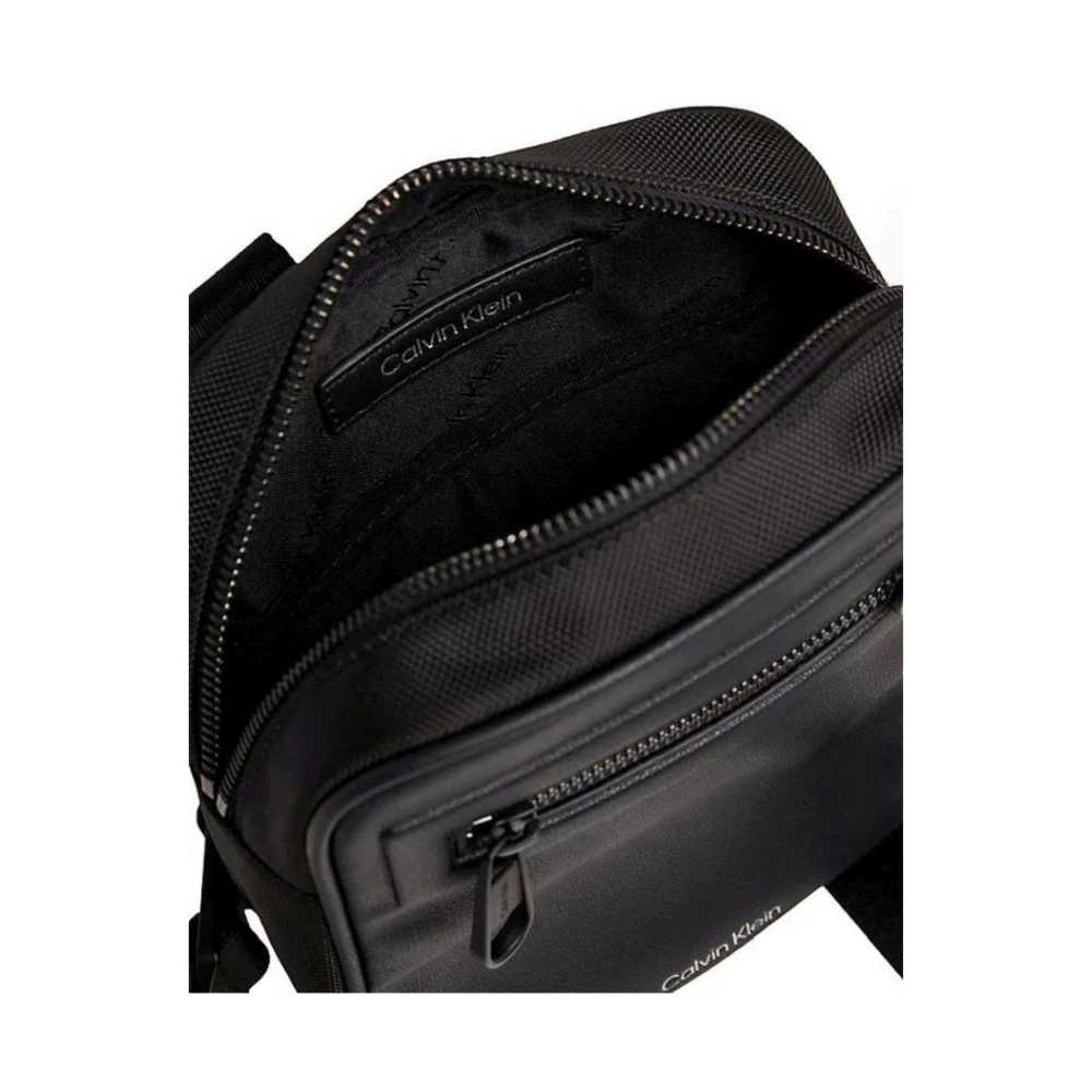 Calvin Klein Zwarte Crossbody Tas Reporter Stijl Black Heren