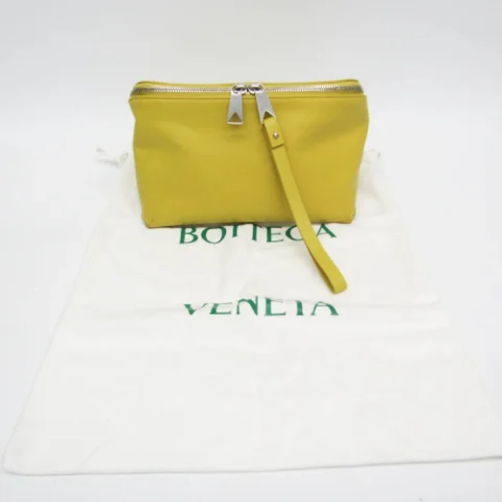 Bottega Veneta Vintage Pre-owned Leather clutches Yellow Dames