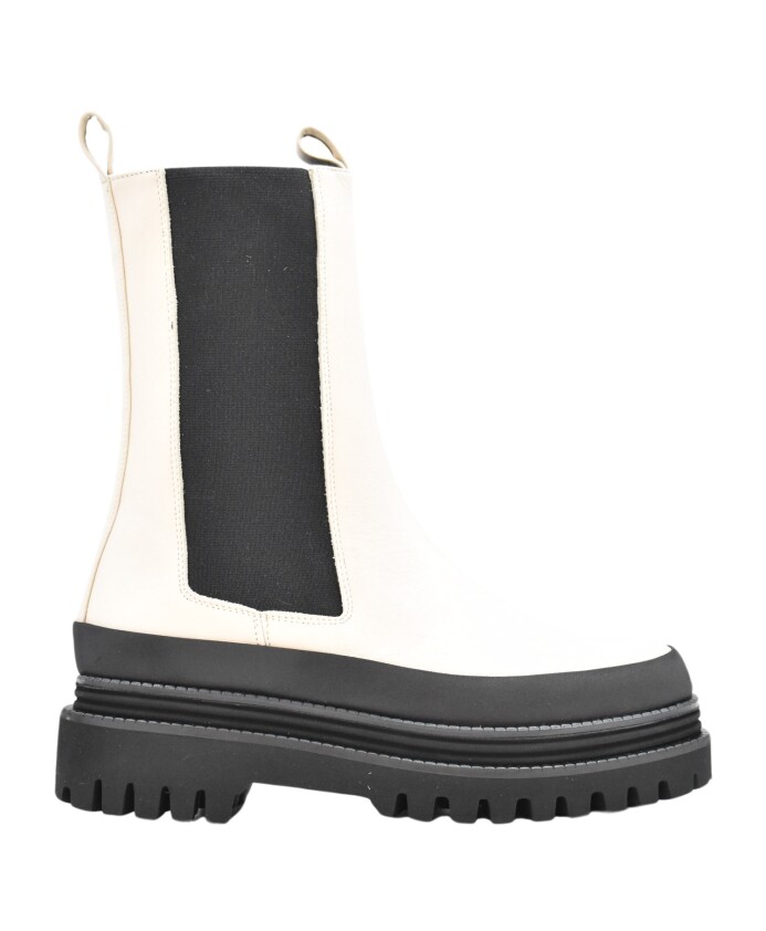 chaussures-blanches-a-lacets-aw21
