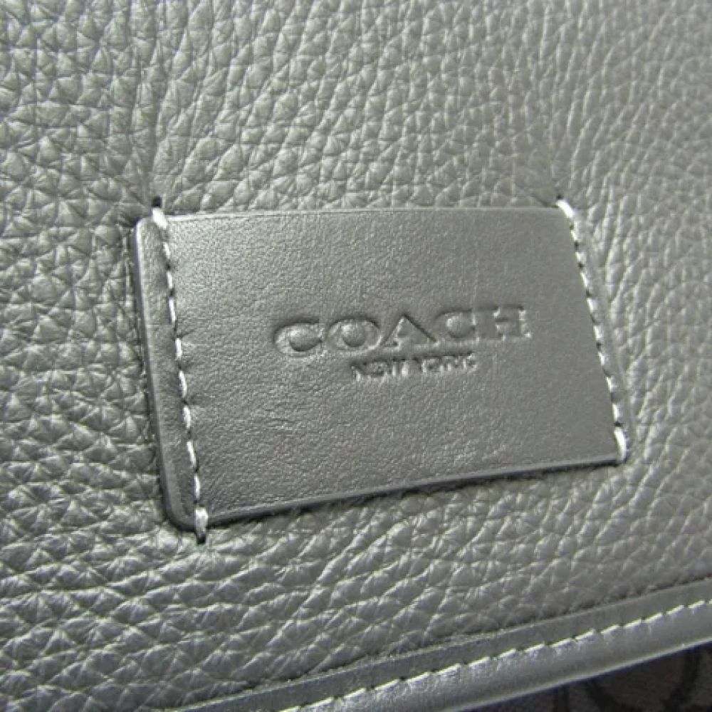Coach Pre-owned Leather backpacks Gray Dames