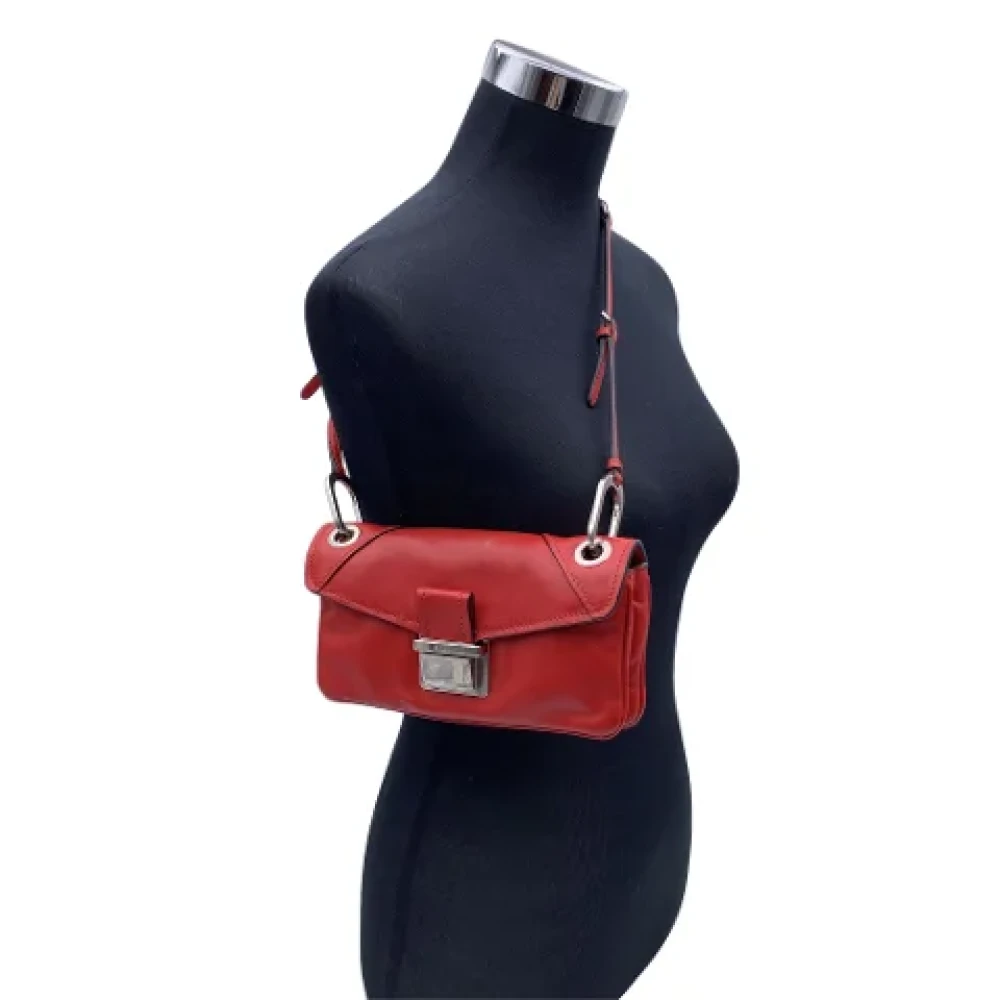 Miu Pre-owned Leather shoulder-bags Red Dames