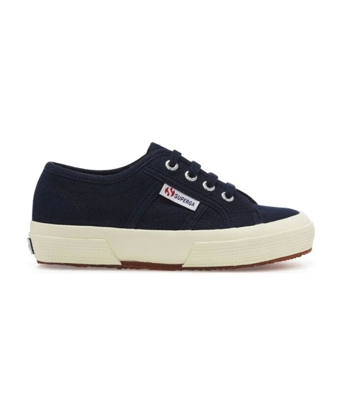 sneakers-classiques-en-toile
