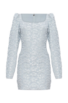 dress-with-long-sleeves