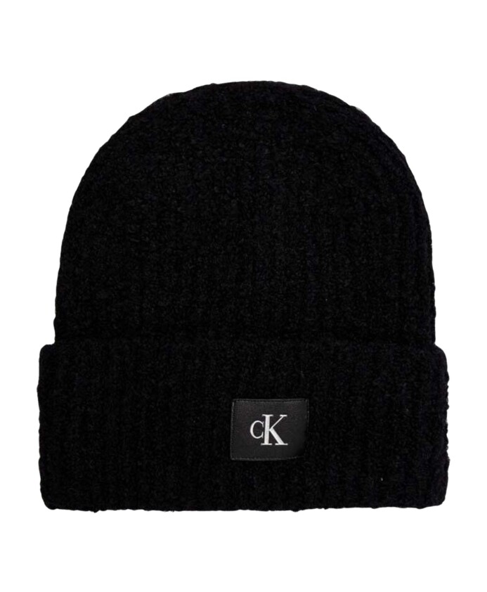 black-ribbed-knit-cap-for-women