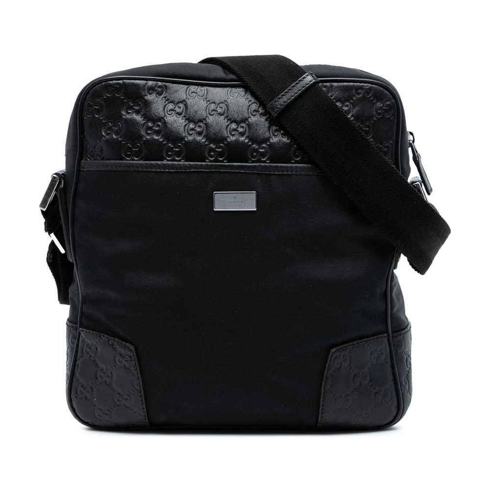 Gucci Vintage Women's Black Pre-Owned Crossbody Messenger Bag