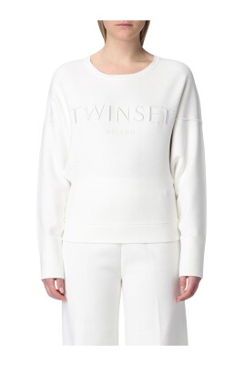 broderet-logo-pullover-sweater