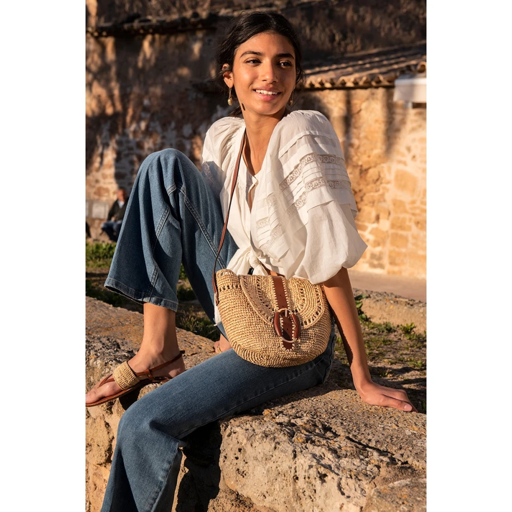 Vanessa Bruno Kleine leren en raffia mandentas met gouden Iris-gesp Beige Dames