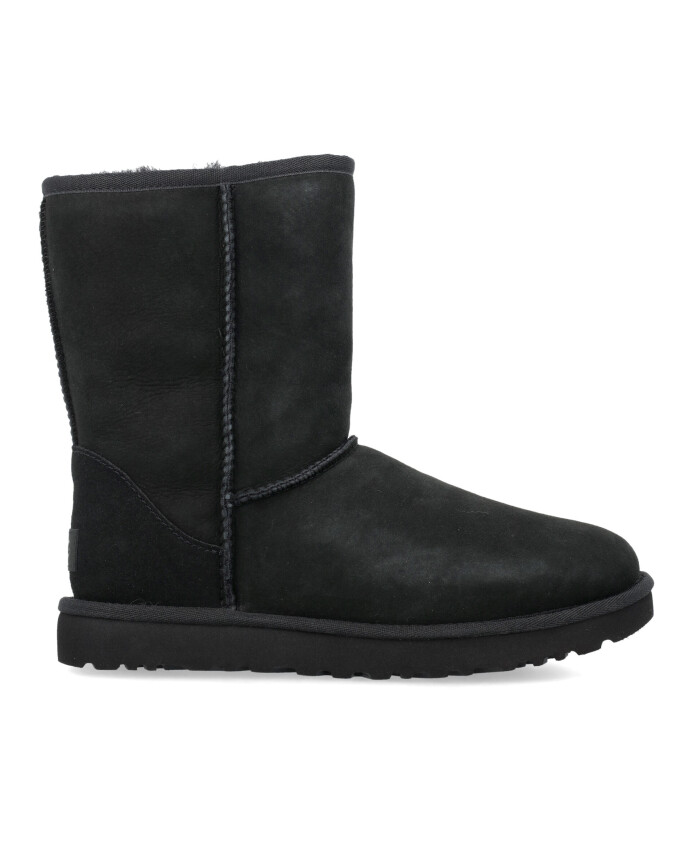 chaussures-noires-fermees-bottine-courte-classique