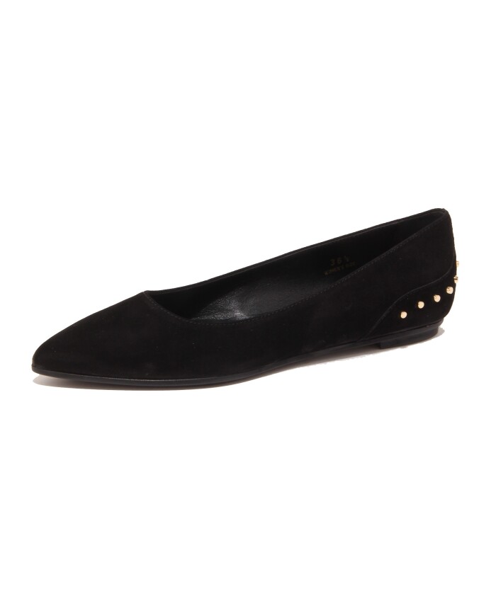 chaussure-ballerine-en-daim-avec-clous