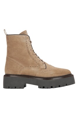 brown-ankle-boots-with-decorative-stitching