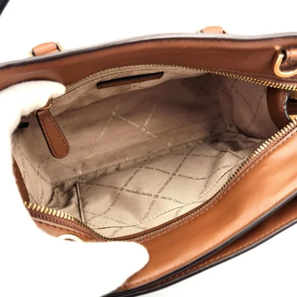 Michael Kors Pre-owned Leather handbags Beige Dames