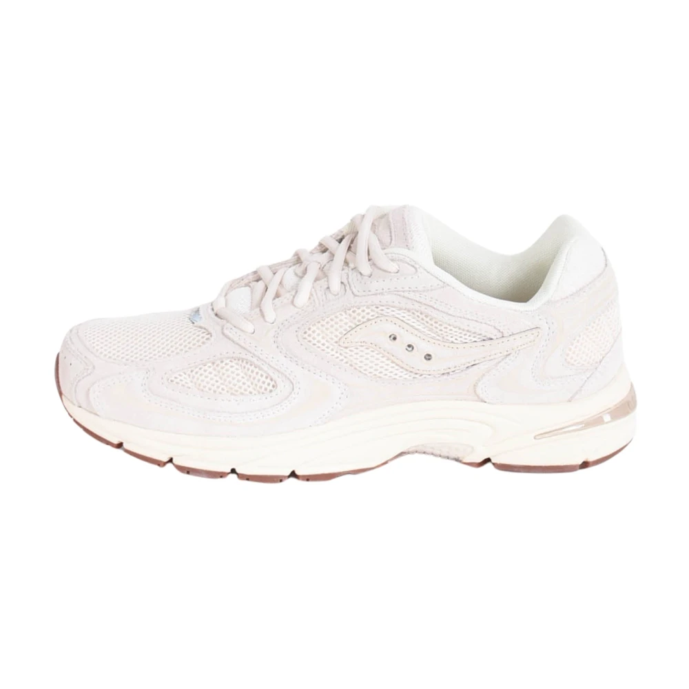 Saucony Ademende mesh sneakers met rubberen zool Heren Schoenen Wit