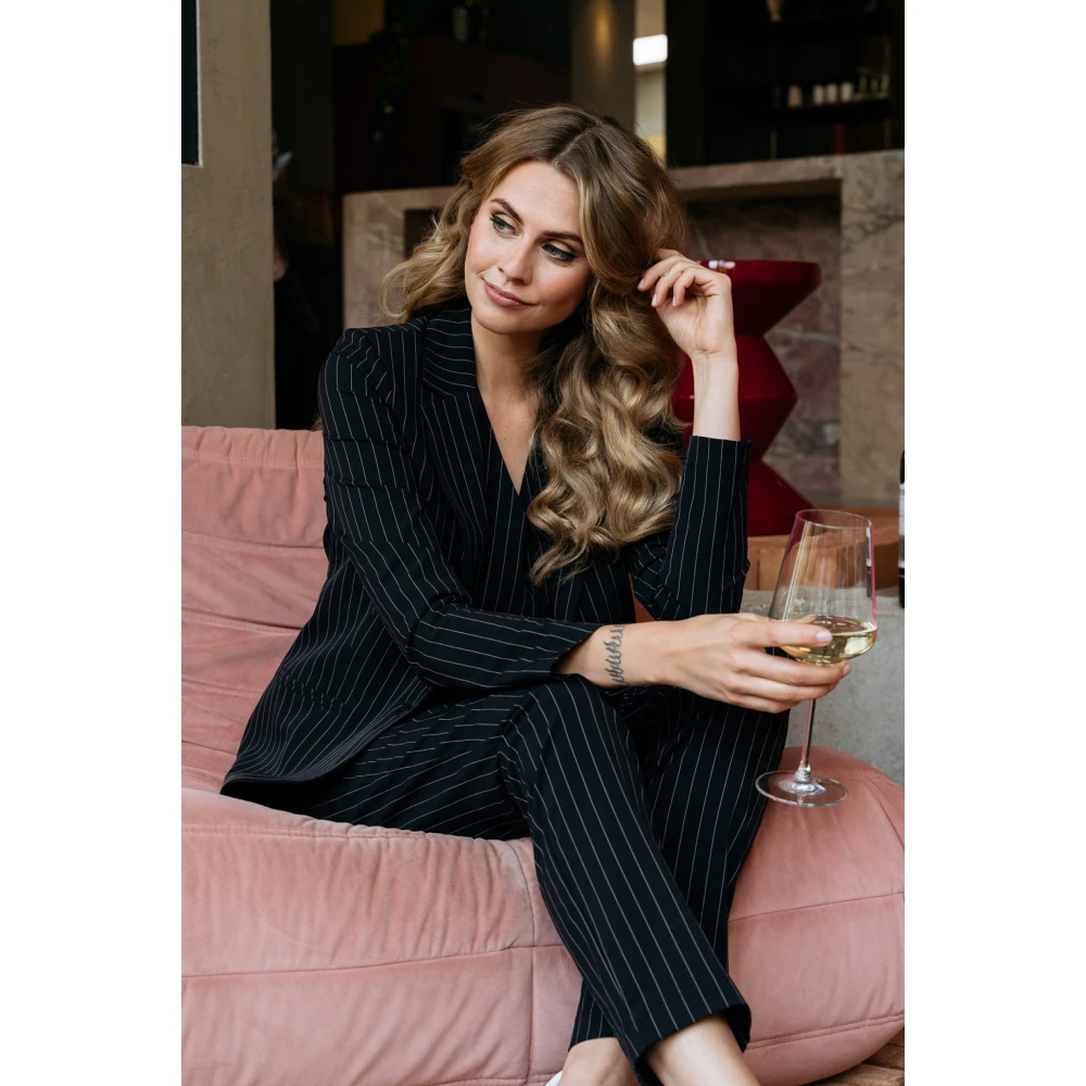 &Co Woman Pin-Stripe Cigarette Broek Black Dames