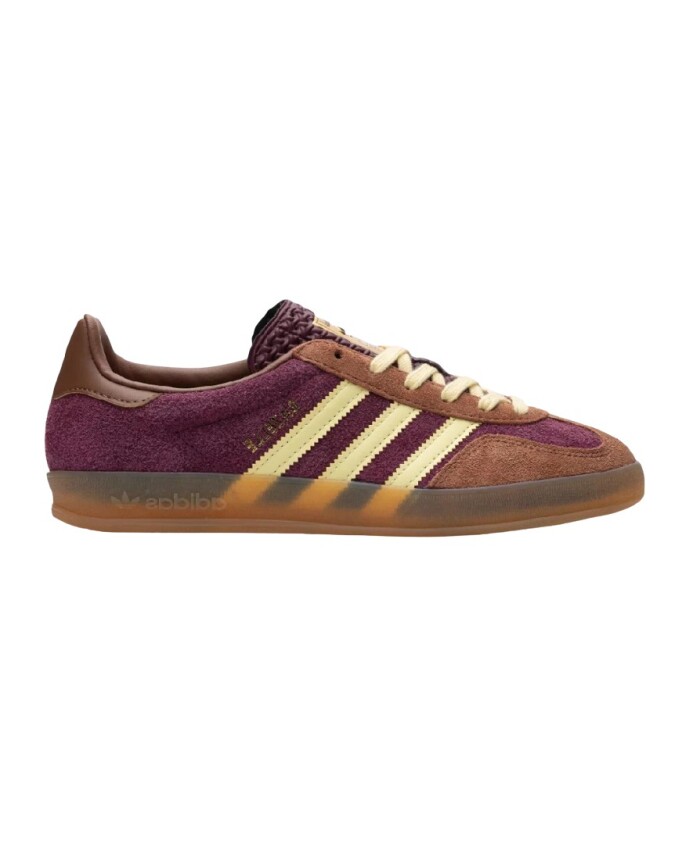 indoor-maroon-sneakers-stylish-design