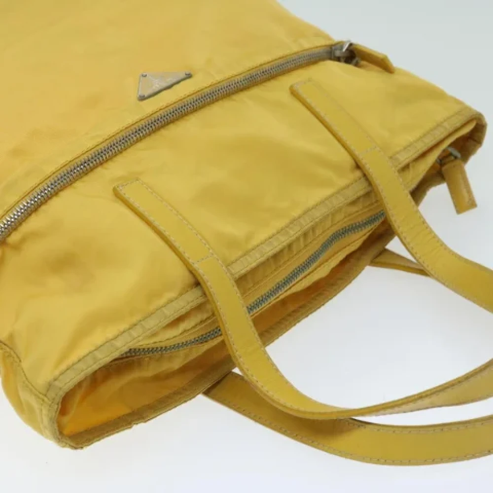 Prada Vintage Pre-owned Fabric shoulder-bags Yellow Dames