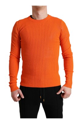 round-neck-knitwear