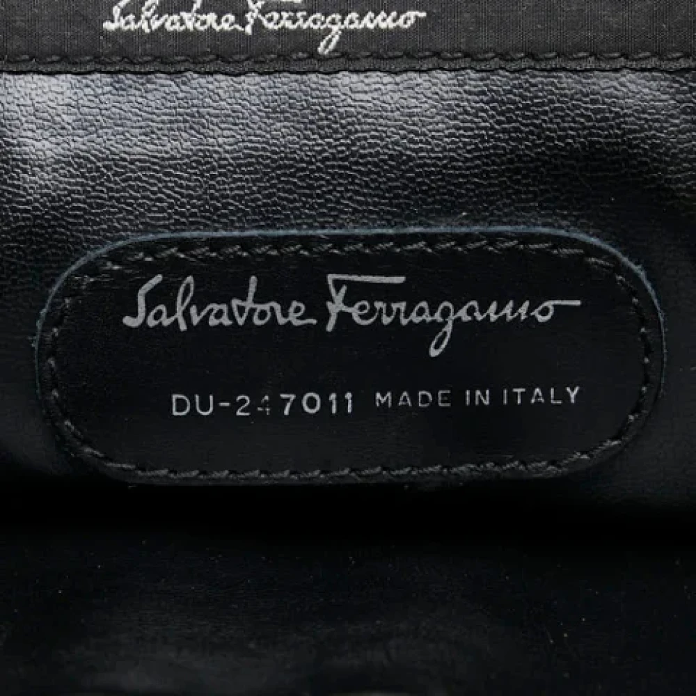 Salvatore Ferragamo Pre-owned Leather handbags Black Dames