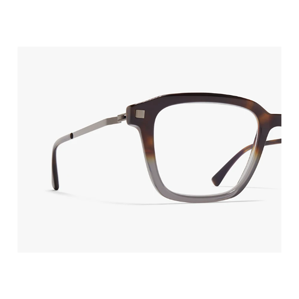 Mykita Stijlvolle zonnebril voor buitenavonturen Gray Unisex