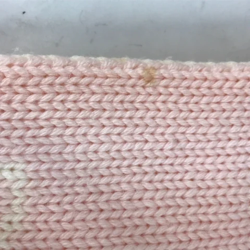 Louis Vuitton Vintage Pre-owned Wool scarves Pink Dames