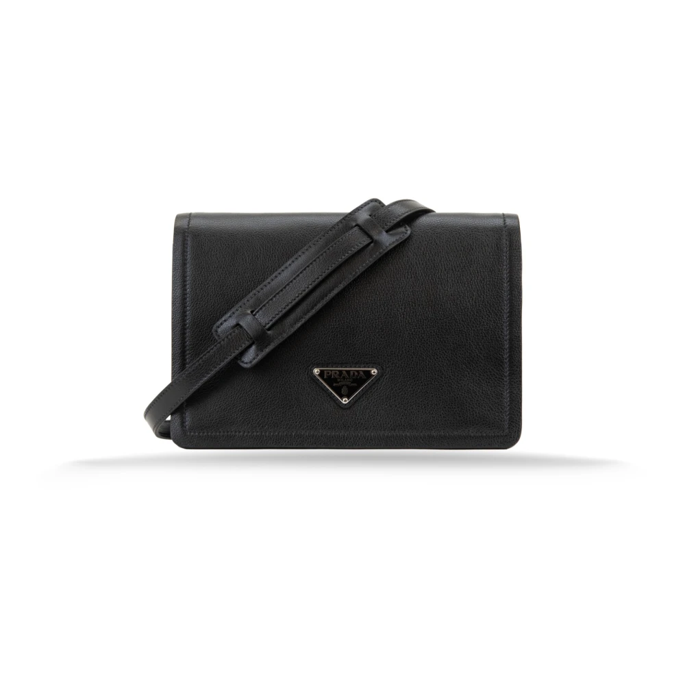 Prada Leren Schoudertas Magnetische Knoop Black Dames