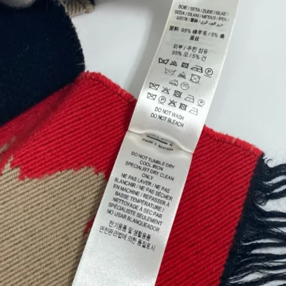 Burberry Vintage Pre-owned Wool scarves Brown Dames