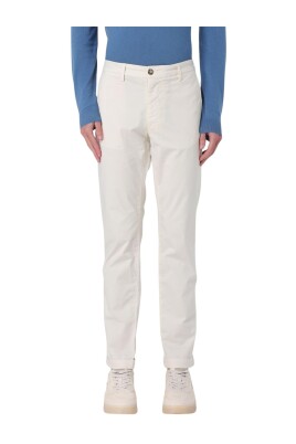 classic-straight-fit-chinos-pants