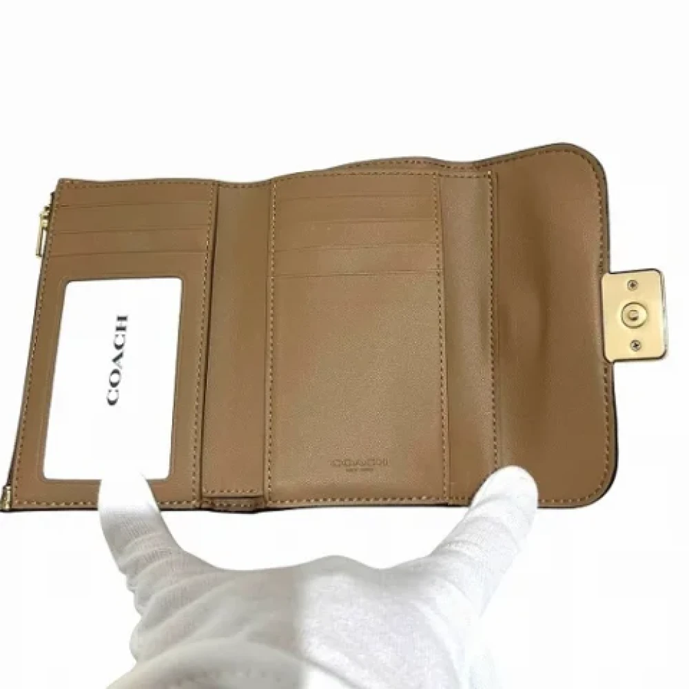 Coach Pre-owned Leather wallets Brown Dames