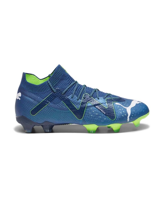 chaussures-de-football-dynamic-motion