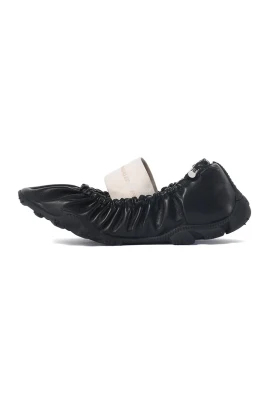 Ruchade ballerinaskor i läder