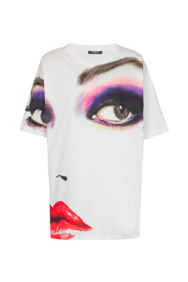 oversized-makeup-face-t-shirt