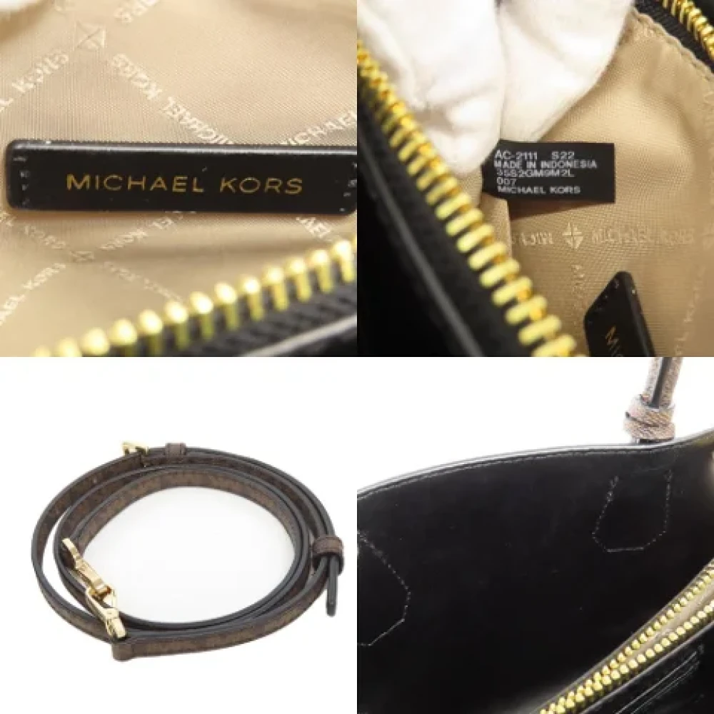Michael Kors Pre-owned Plastic handbags Black Dames